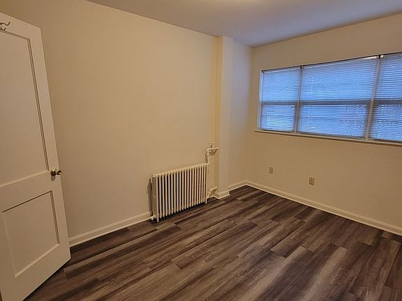 2nd image of 1201 N Courthouse Rd #45