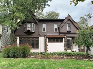 1509 Rydalmount Rd, Cleveland Heights, OH 44118