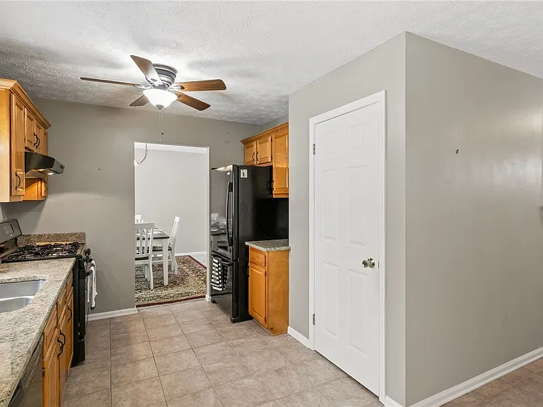 107 Salzer Hts — Photo 21