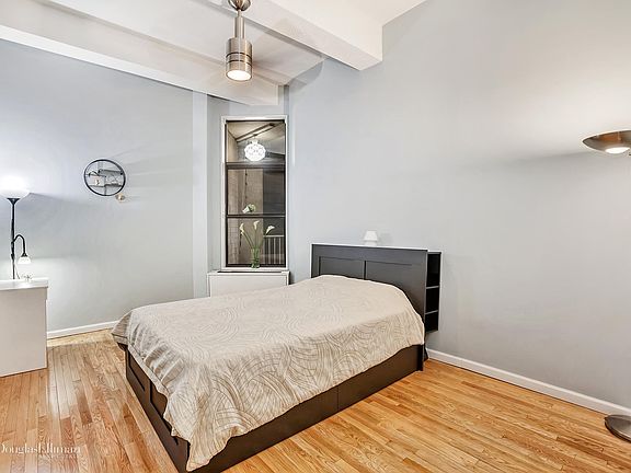 4th image of 242 Madison Ave #6B