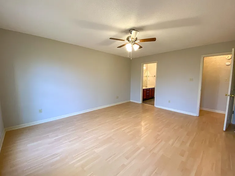 8294 Floral Springs Dr — Photo 14