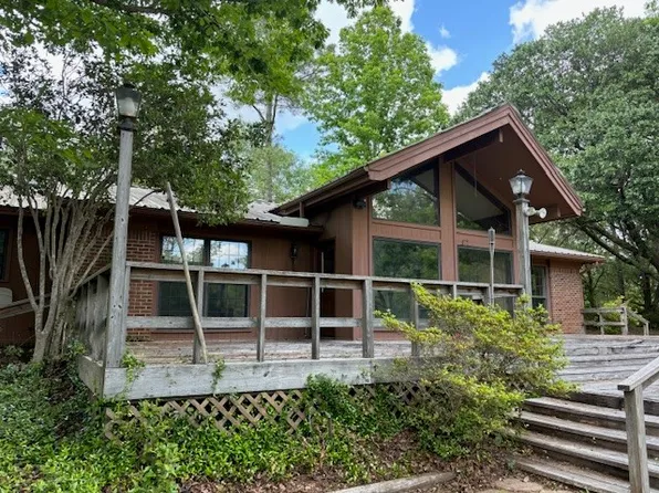 364 Kent Rd, Tallassee, AL 36078