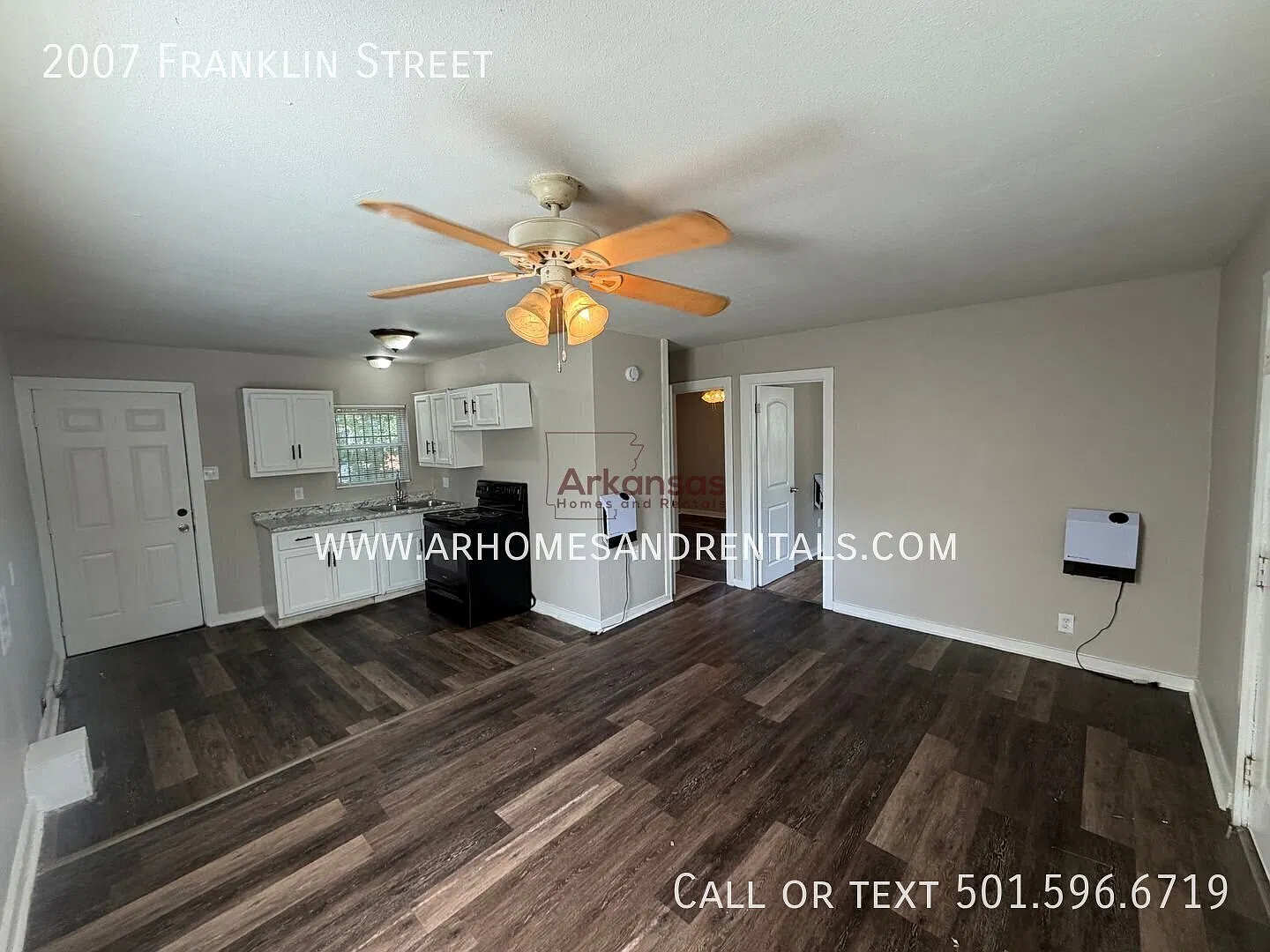 ~ 1/2 Off First Month's Rent! ~ 2 Bedrooms | 1 Bathroom ~ 2007 Franklin Street — Photo 3