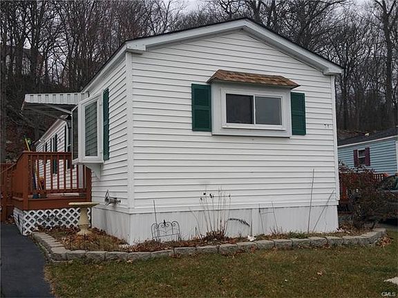 2nd image of 31 Woodland Park