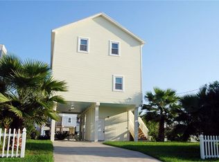 11207 Reagor Way, Galveston, TX 77554