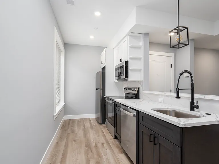 2323 E Cabot St #2 — Photo 10