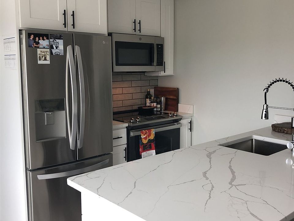 landlord_unit_photo_67926247_2