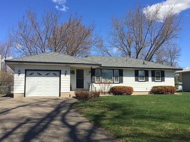 Crisp curb appeal