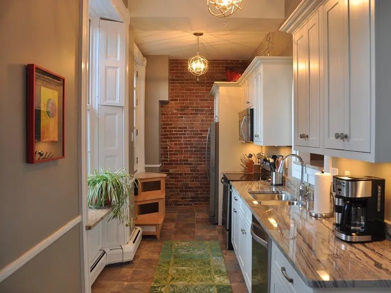 112 Park St #3 — Photo 3