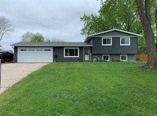 W6750 Strawberry Rd, Onalaska, WI 54650