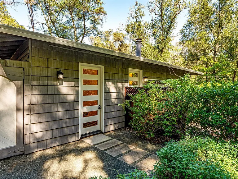 850 Conn Valley Rd — Photo 43