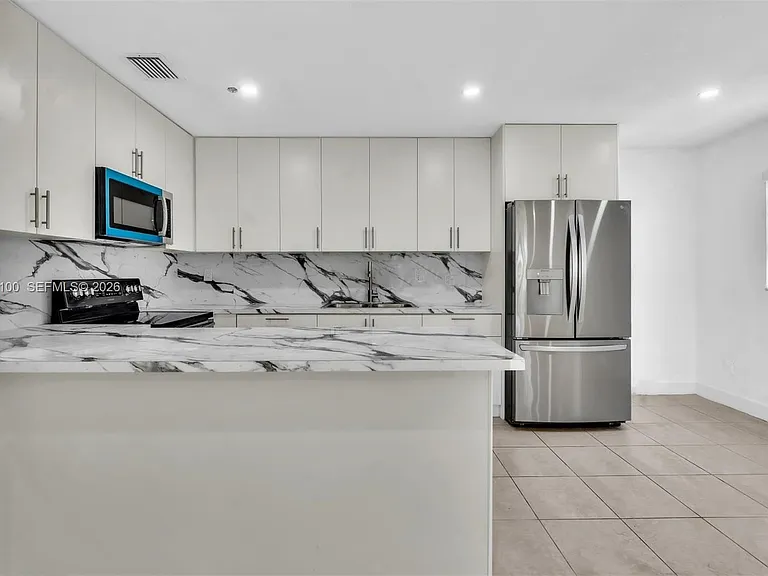11790 SW 34th St — Photo 21