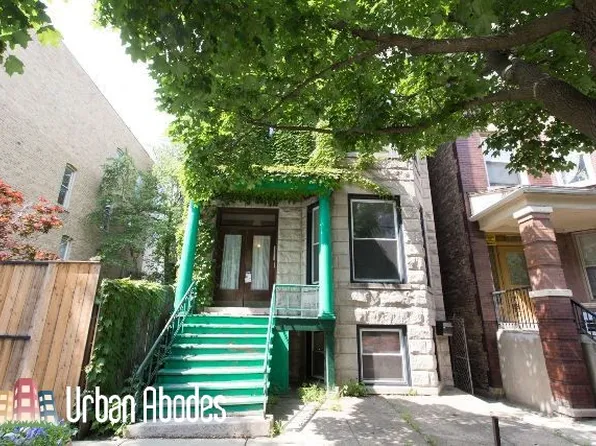 870 W Buckingham Pl, Chicago, IL
