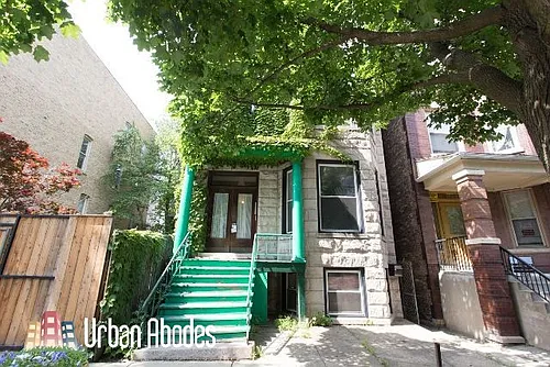 870 W Buckingham Pl Photo 1