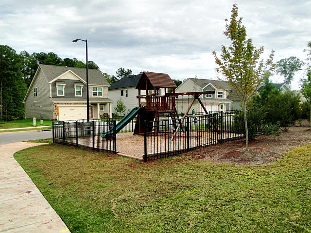 62 Holly Berry Ln — Photo 17