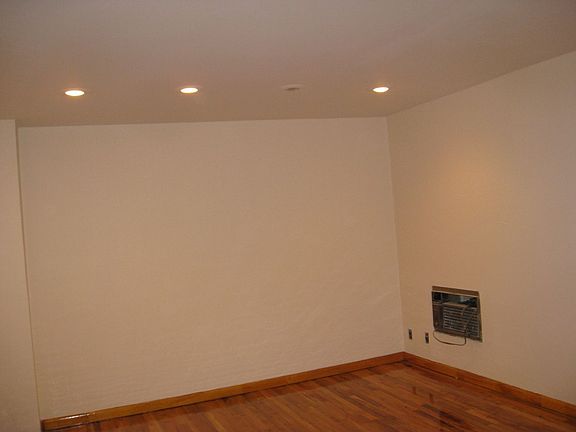 2nd image of 770 E 169th St