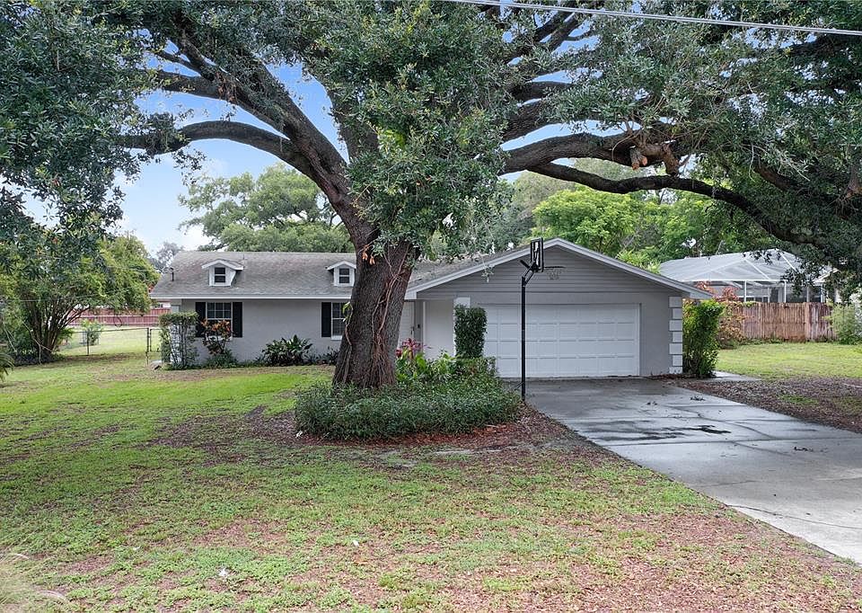 1st image of 405 Arietta Blvd
