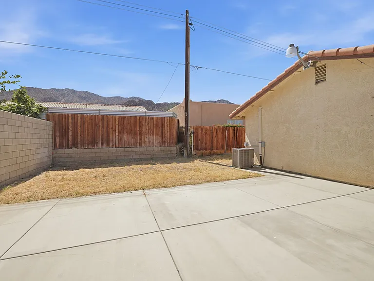 52275 Avenida Vallejo — Photo 26
