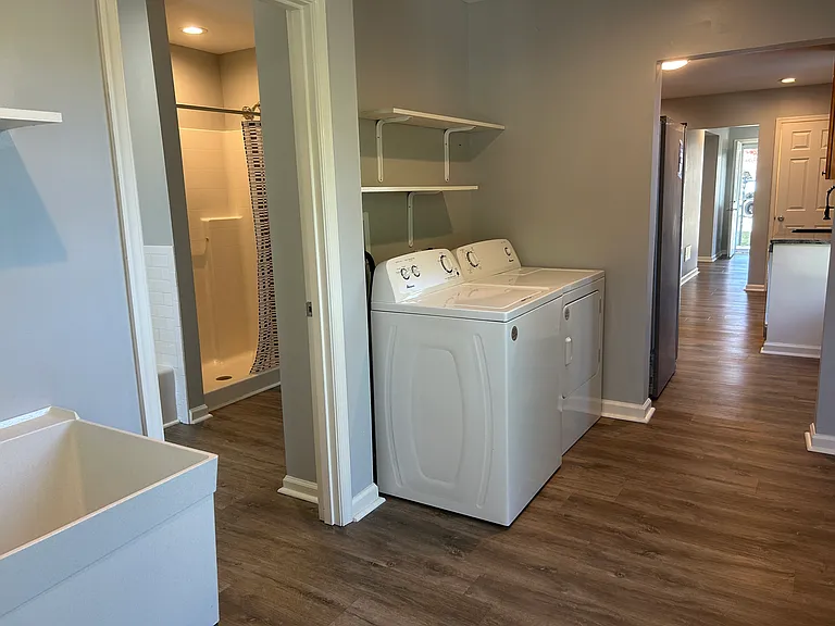 2605 Maple Ave — Photo 13