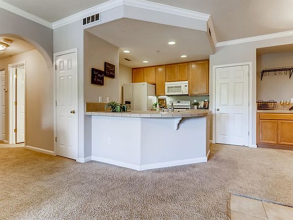 5th image of 6520 Hearthstone Cir APT 421