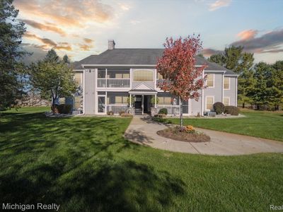 724 W Barrington Cir, Jackson, MI, 49203
