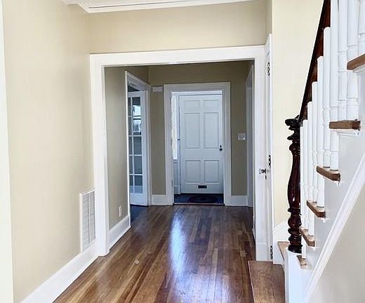 3rd image of 270 Wilson St