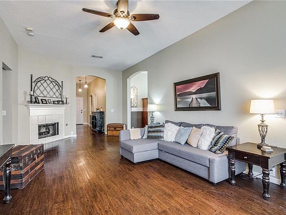 4th image of 804 Norfolk Dr