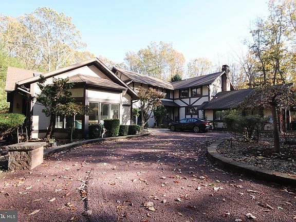 4th image of 111 S Foxford Ln