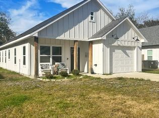 828 Gibbard, Wills Point, TX 75169