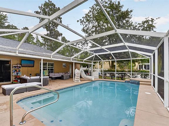 3rd image of 20390 SW 57th St