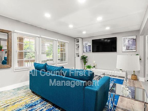 3rd image of 3375 Toney Dr