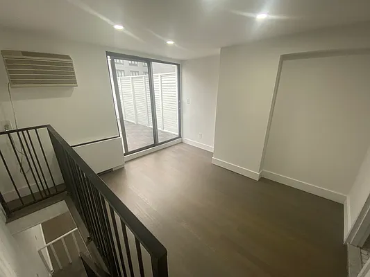 Rented by Mallory Management Corp | media 11