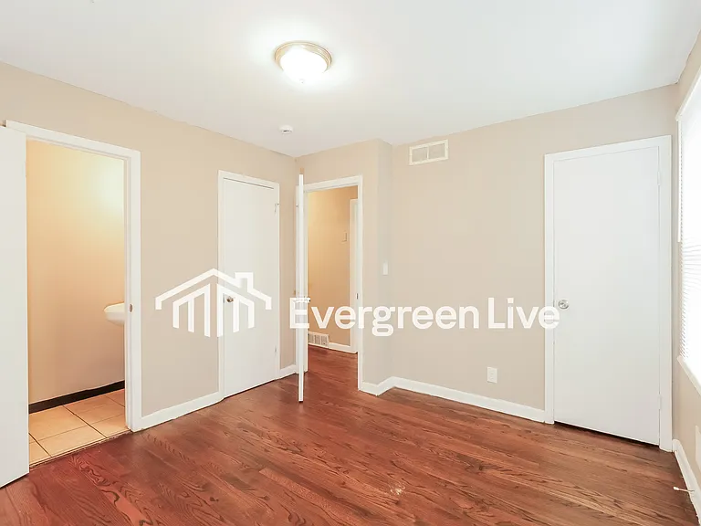 8716 Kentucky Ave — Photo 9