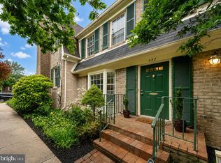 432 N Park Dr, Arlington, VA 22203