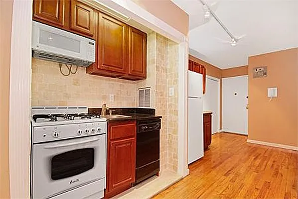 Sold by Concept NYC | media 8