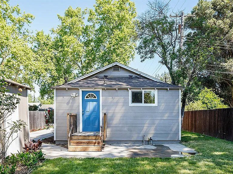 5068 10th Ave — Photo 11