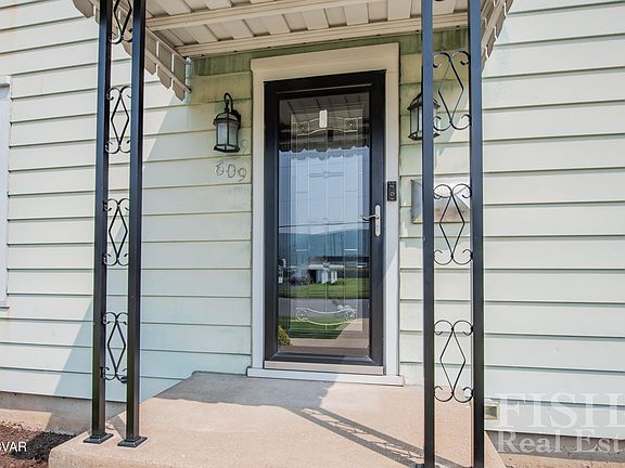 4th image of 609 Jordan Ave