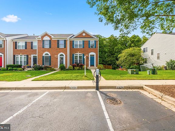 2nd image of 2454 Jostaberry Way