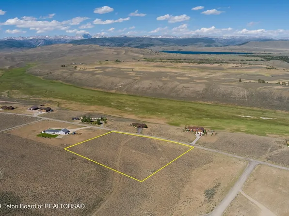 89 Wild West Pl, Pinedale, WY 82941