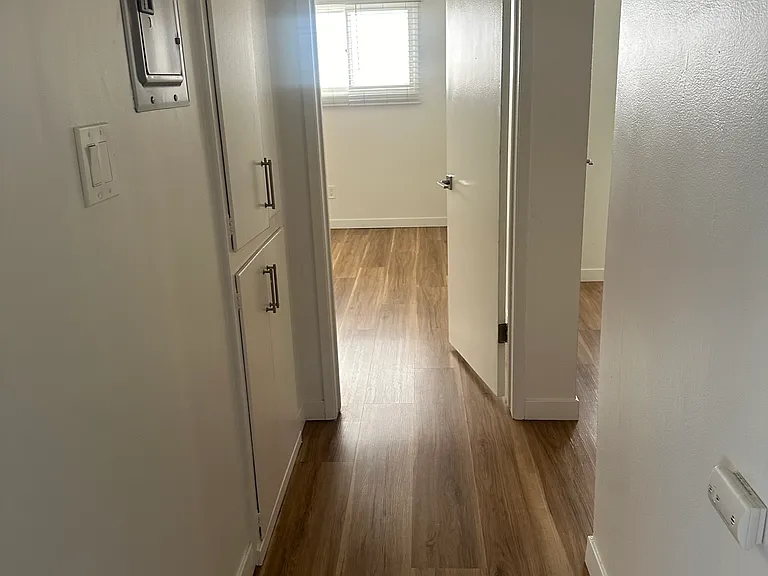 1057 Euclid Ave #5 — Photo 5