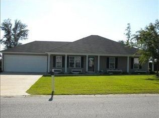 5714 Emily Ln, Hahira, GA 31632