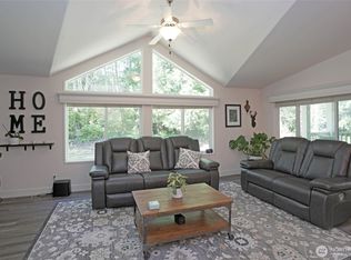 170 Glacier Dr, Mineral, WA 98355