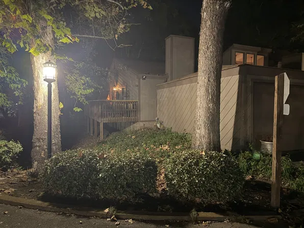 901 Holly Frst, Nashville, TN 37221