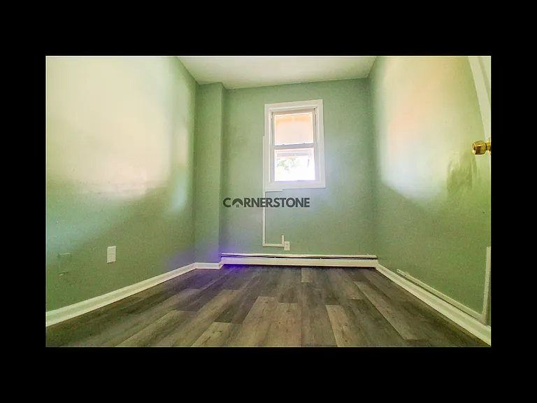 549 Summer St — Photo 16
