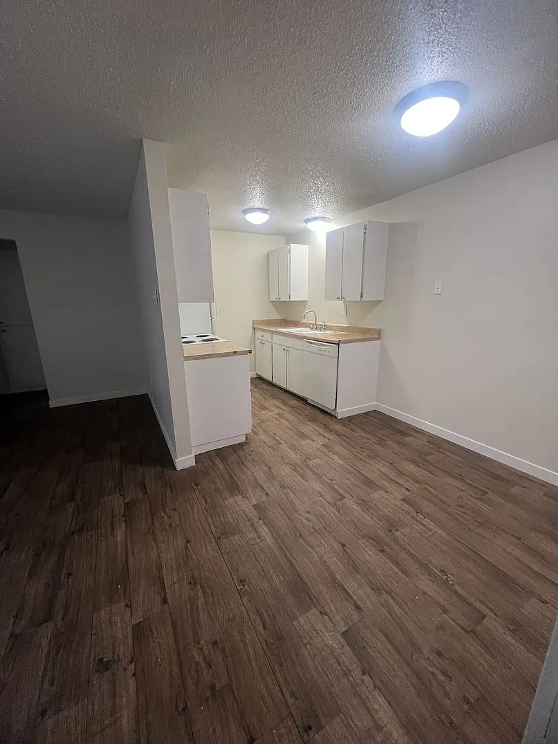Pacific Ridge Apartments — Photo 2
