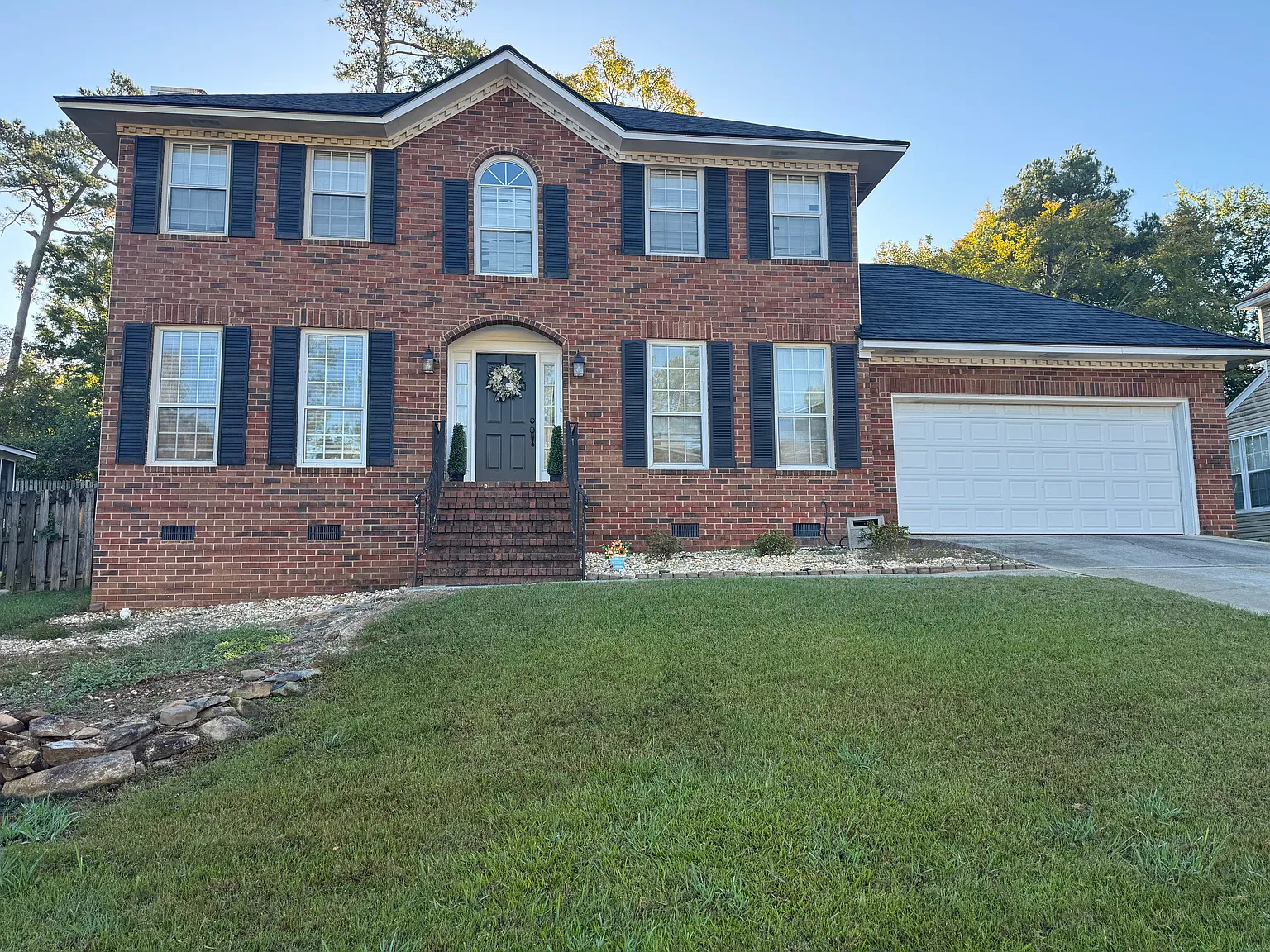 3 bed, 2.5 bath, 1657 sqft, $1,995 — Photo 1