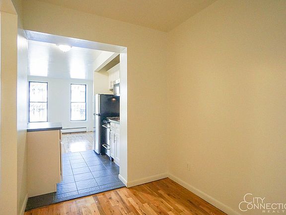 4th image of 435 W 45th St APT 2A