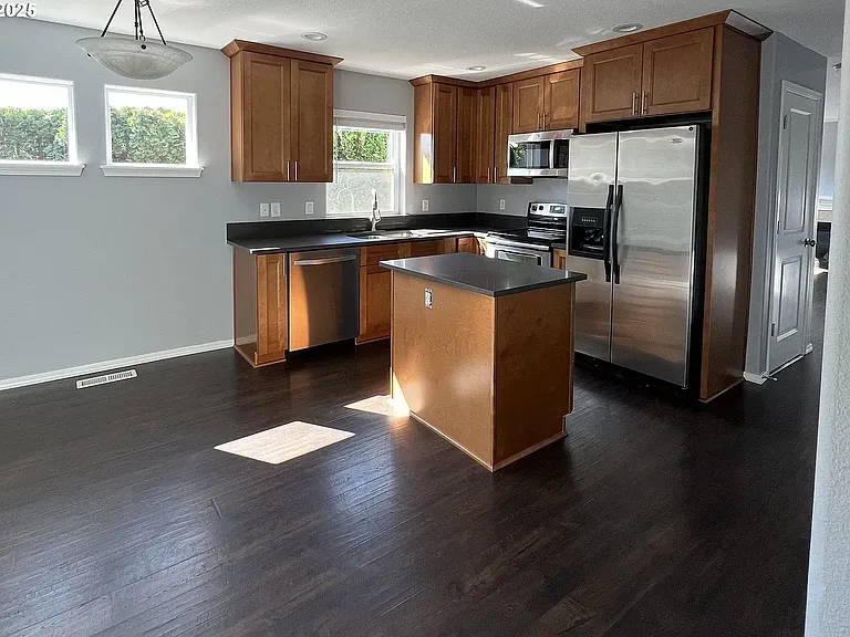 13614 Gaffney Ln — Photo 9