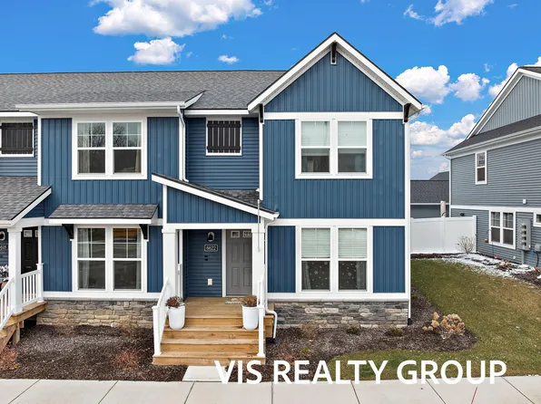 6622 S Square Ln, Rockford, MI 49341