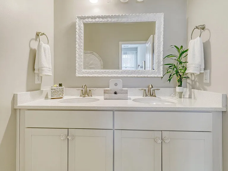 7793 Montview Rd — Photo 18